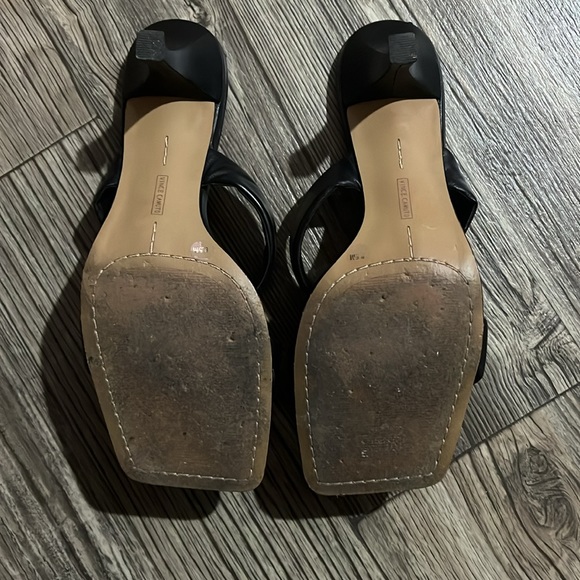 🔴Vince Camuto black strappy heels - Picture 4 of 4